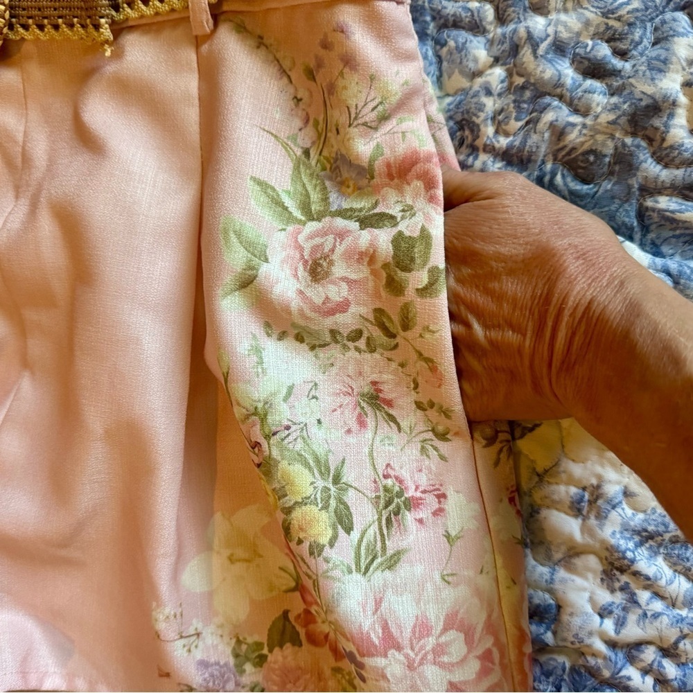 Luxe Blush Floral High Waist Shorts - Picture 6 of 12